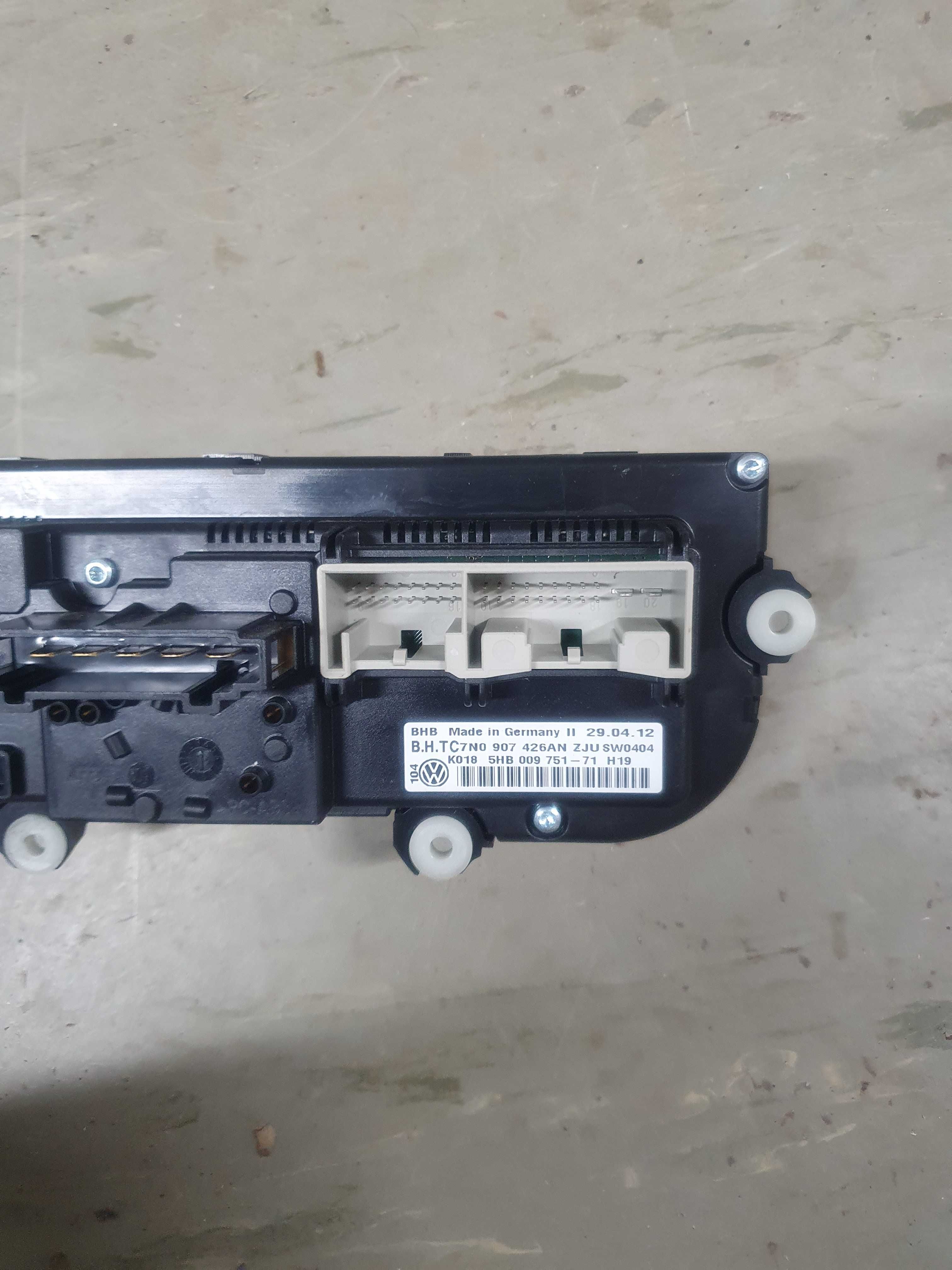 Блок управління кліматизації VW 7N0907426AN