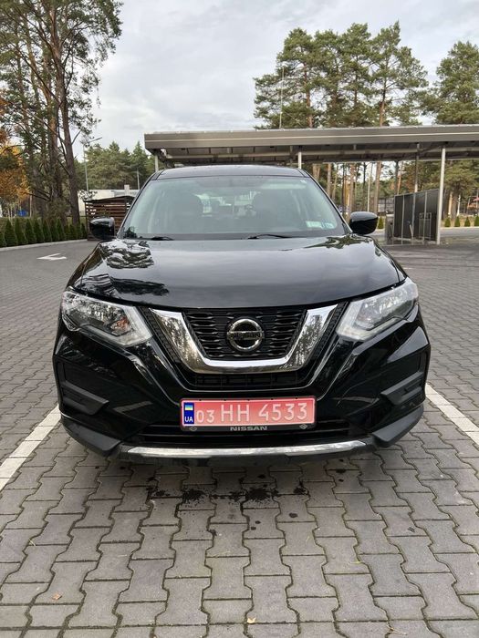 Продам нісан 18рік