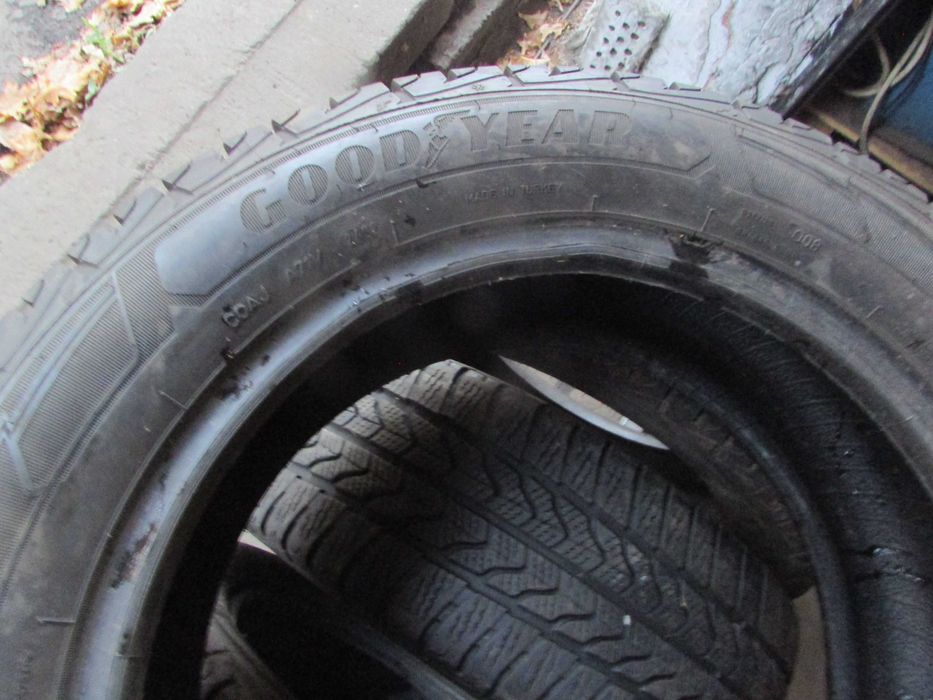 225/55/17с комплект зимових шин Good Year Ultra