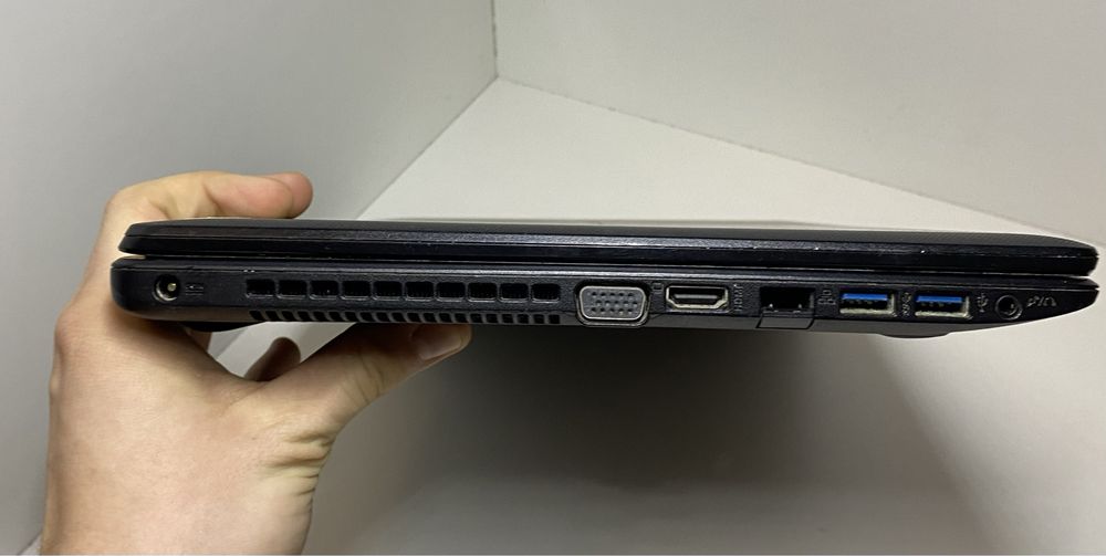 Ноутбук Asus F552W 15.6"/4GB RAM/1000GB HDD! N2137