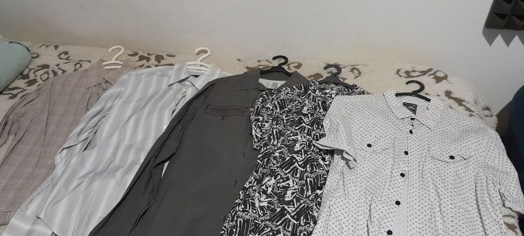 Camisas Pull&Bear e Berska Tamanho M e L