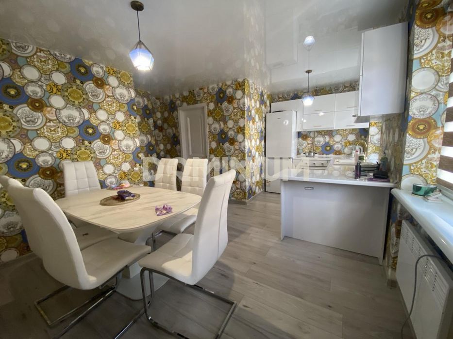 Продаж 2-х  кімнатної квартири у м.Хуст