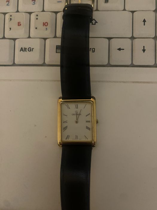 Швецарський годинник Grovana