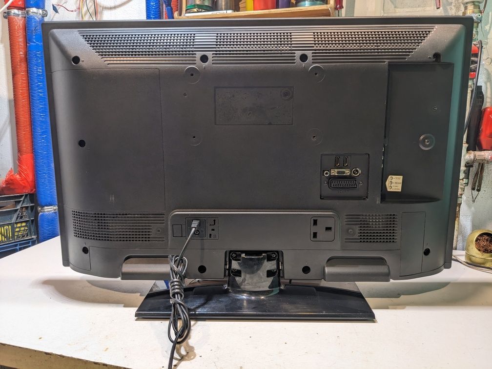 Telewizor TV Hyundai 32 cale HDready DLH32127MP4CR + pilot