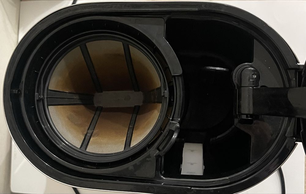 Кавоварка крапельна DeLonghi ICM16731 (на 10 чашок)