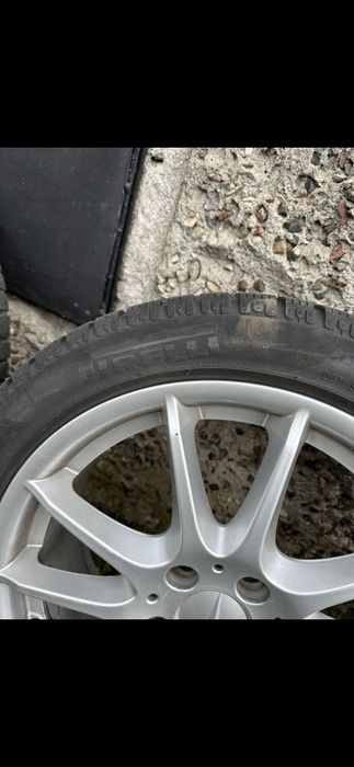 Felgi Mercedes z oponami zimowymi