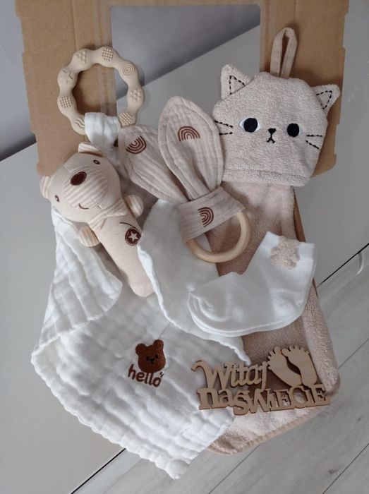 Zestaw prezentowy dla niemowlaka babybox baby shower narodziny chrzest