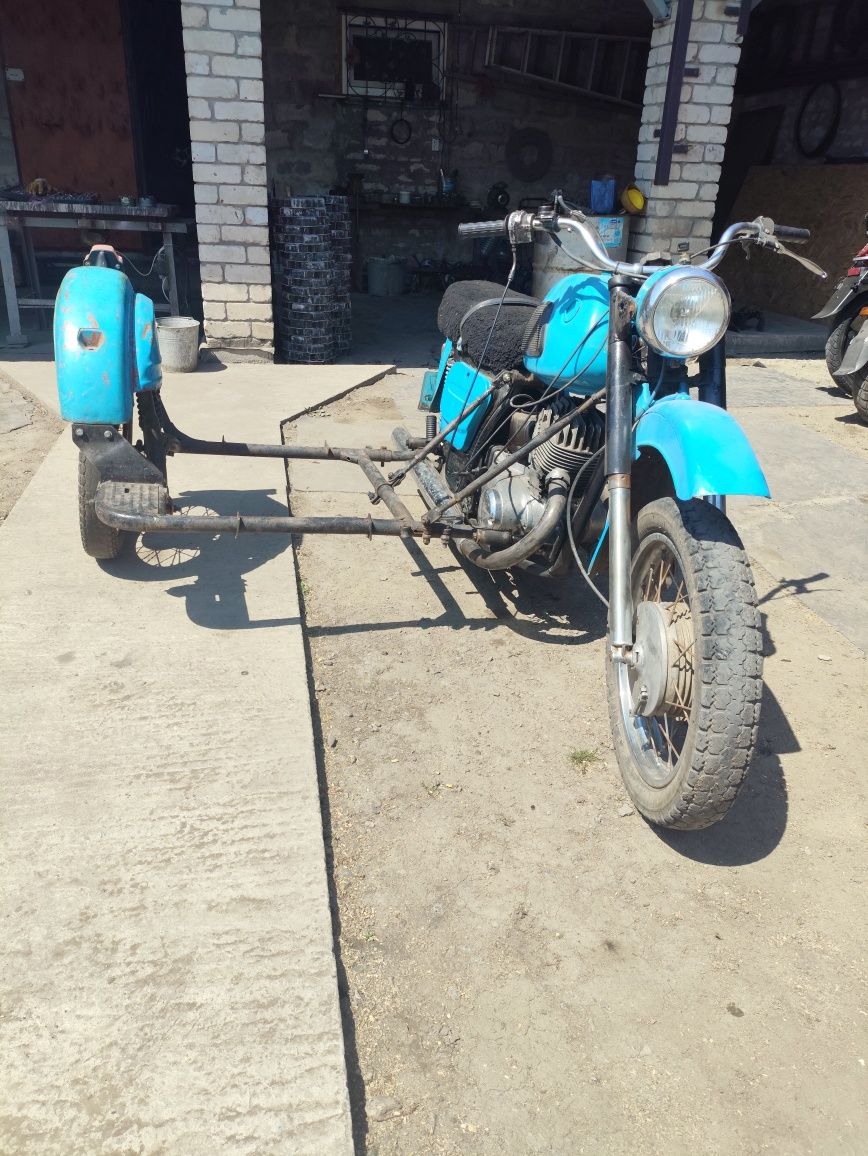 Продам мотоцикл ИЖ Планета