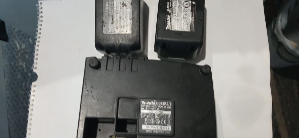 Зарядний пристрій MAKITA DC18RA + 2 акб 5ah