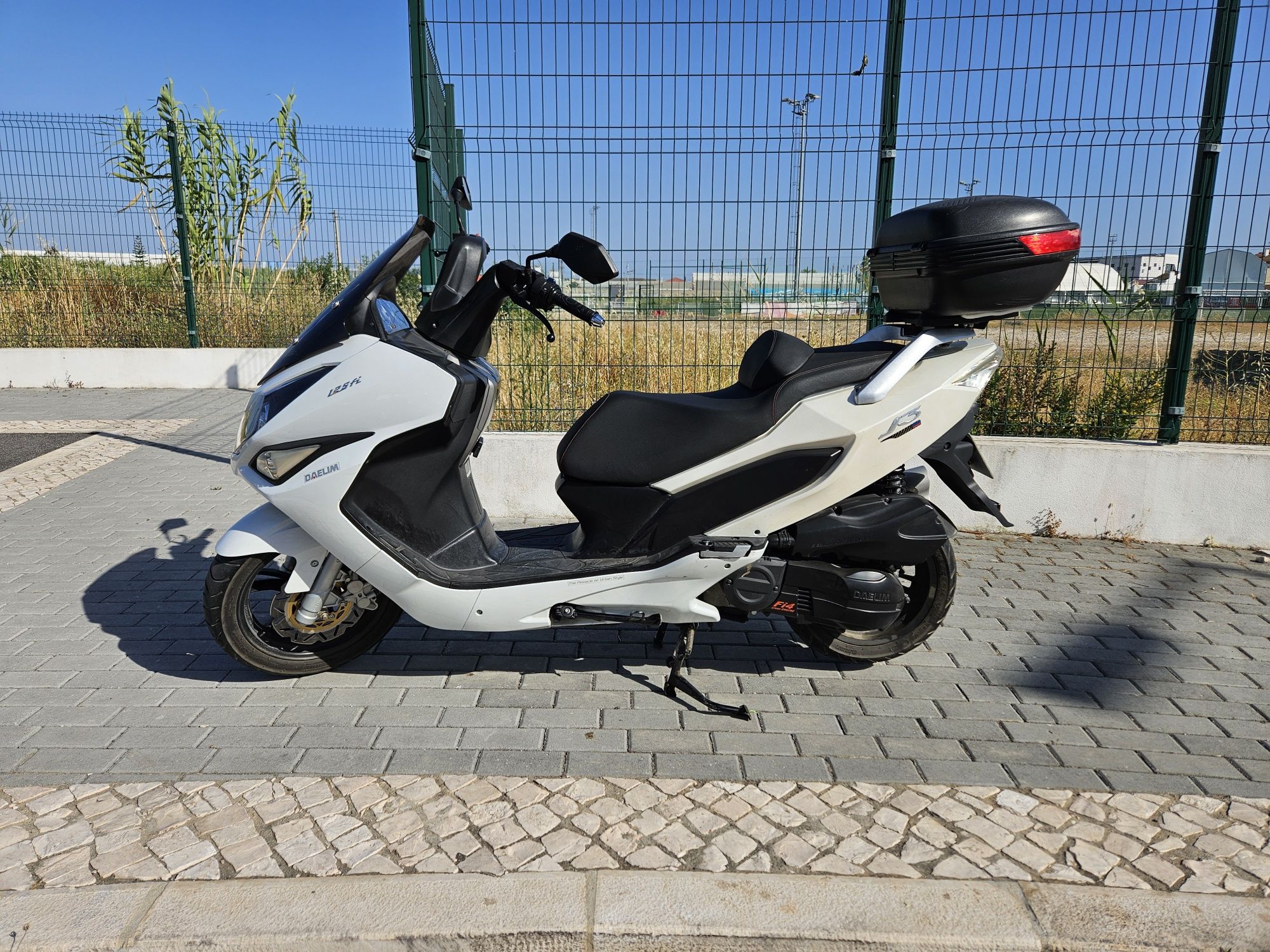 Daelim s3 8000km