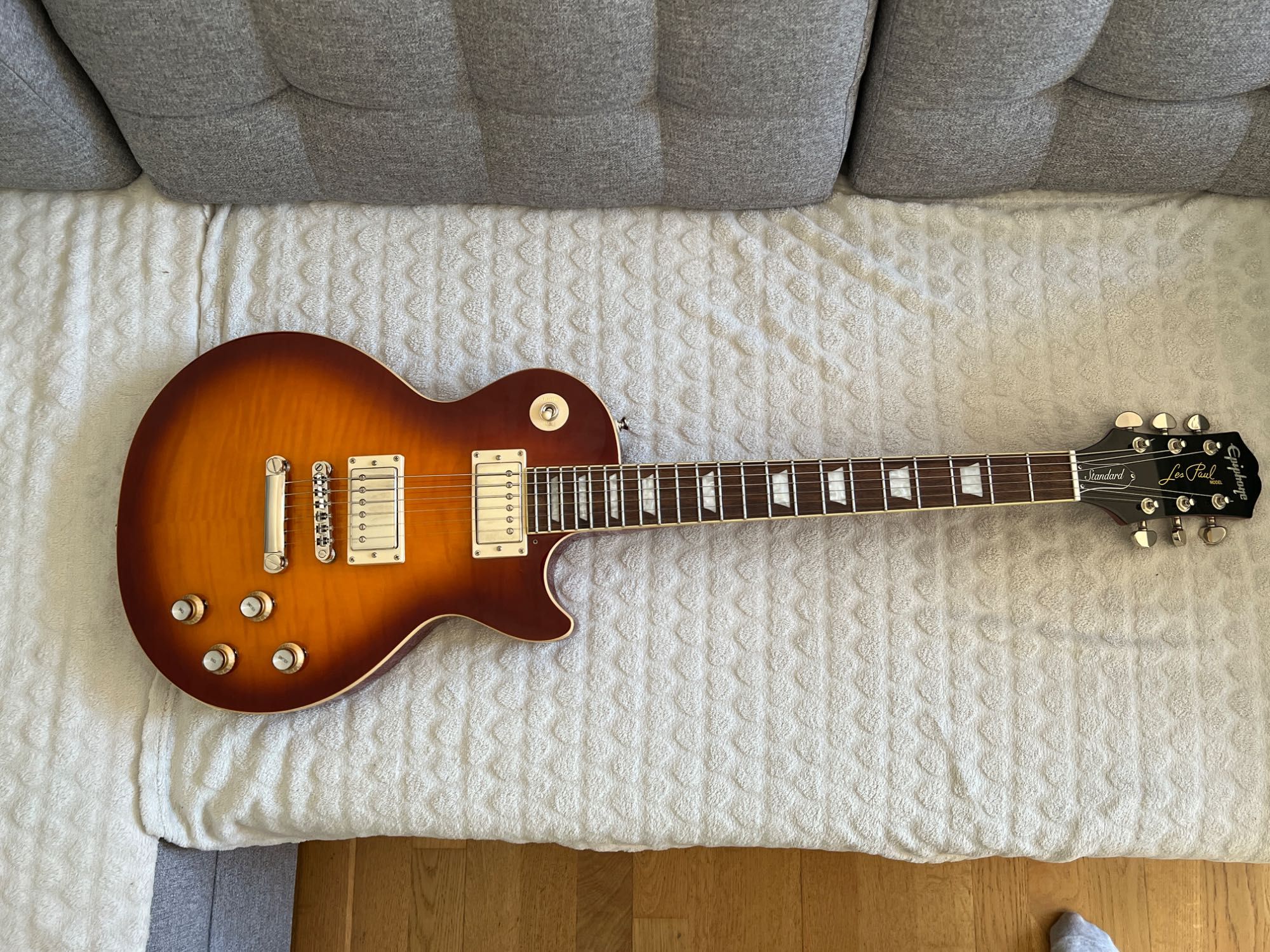 Epiphone les paul standard