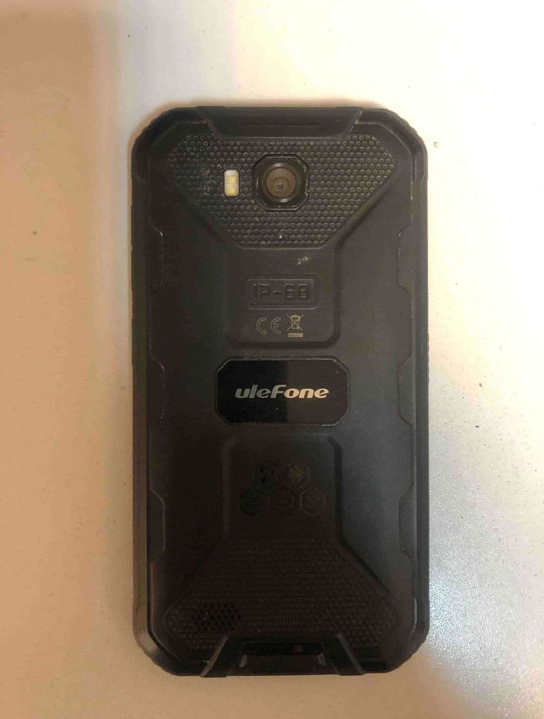 Телефон смартфон бронированный с защитой от пыли и воды
