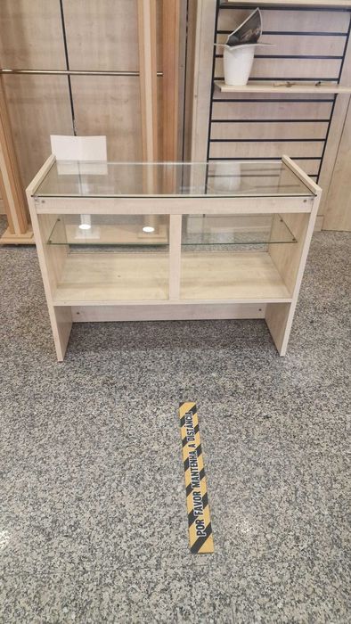 Balcões / Secretária