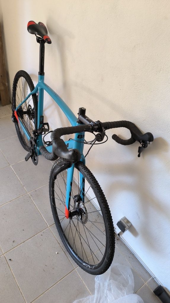 Bicicleta BH estrada/ciclocrosse