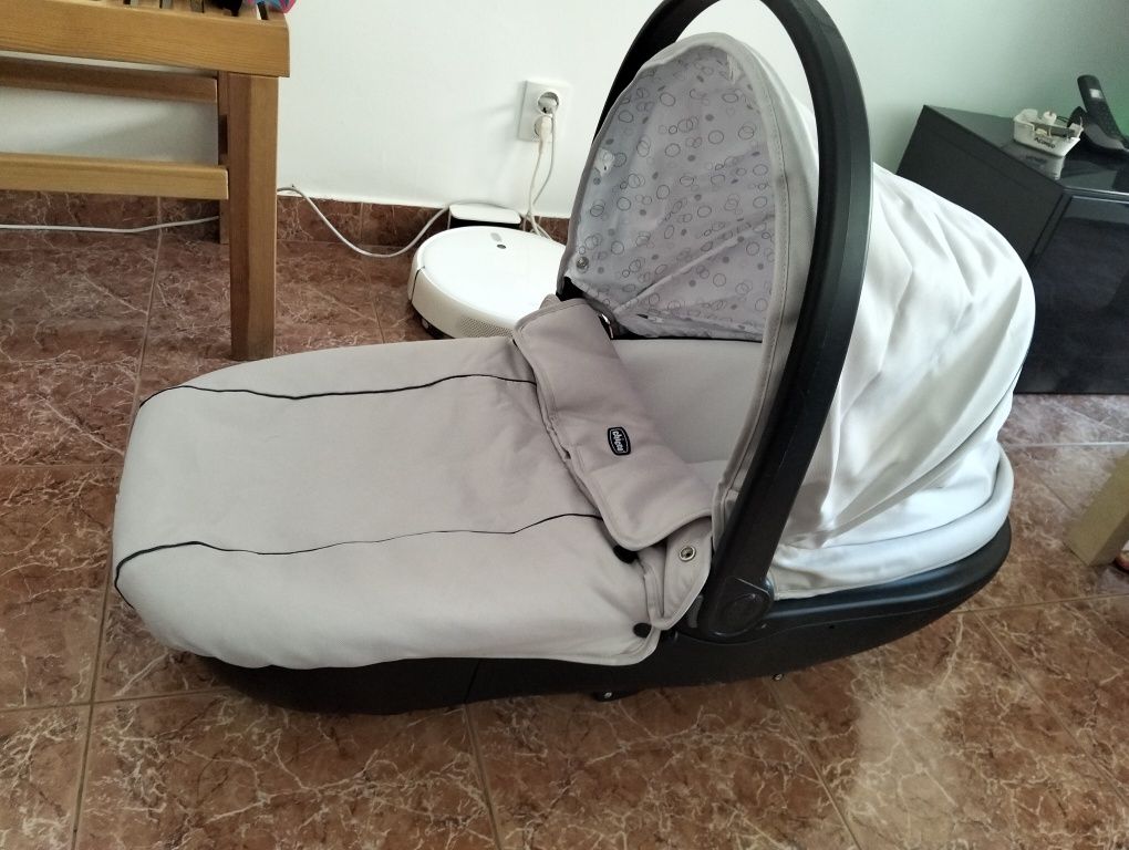 Alcofa Chicco em ótimo estado