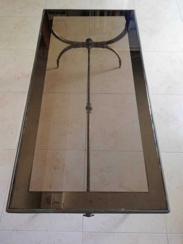 Mesa-metal+tampo-vidro (comp.1,0m-larg.0,51m-alt.0,40m)