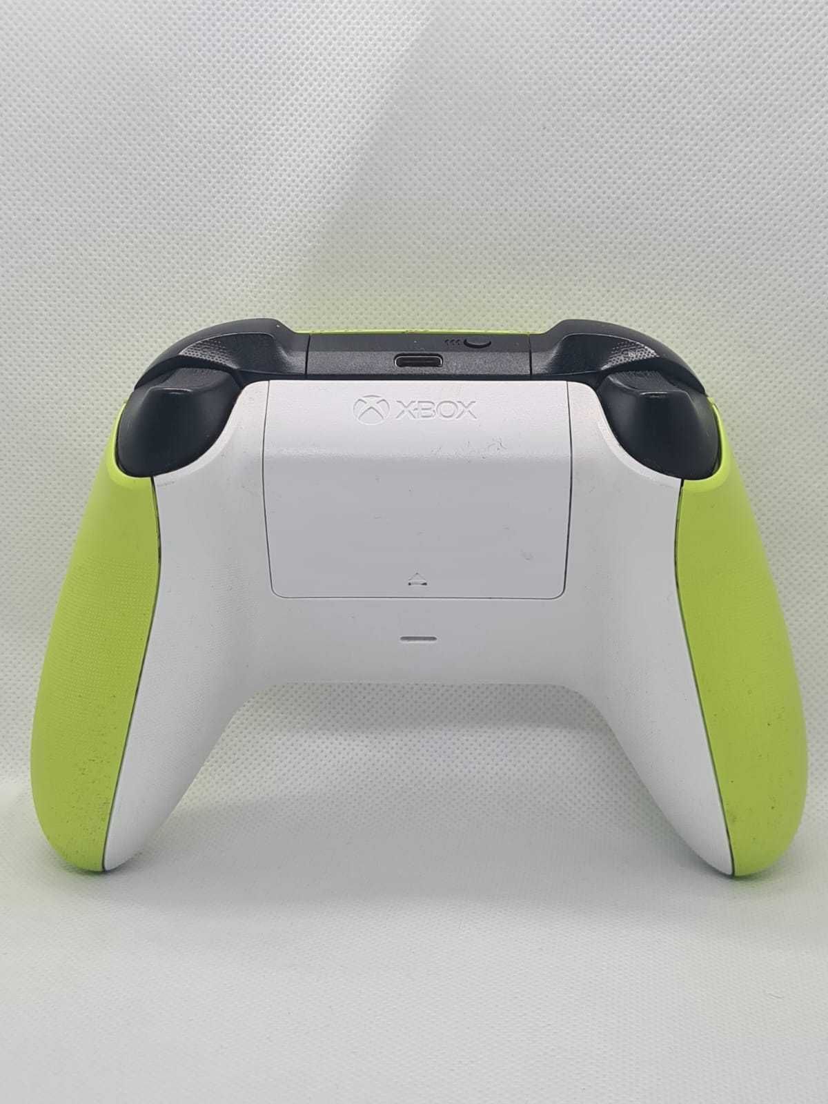 Pad Xbox series s - electric volt + Baterie oryginalny