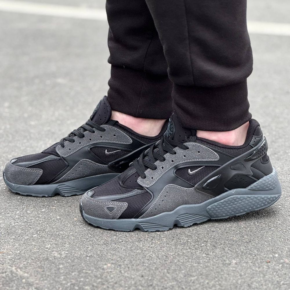 Чоловічій Кросівки Найк чорні NIKE black fantom 40-44 рм.