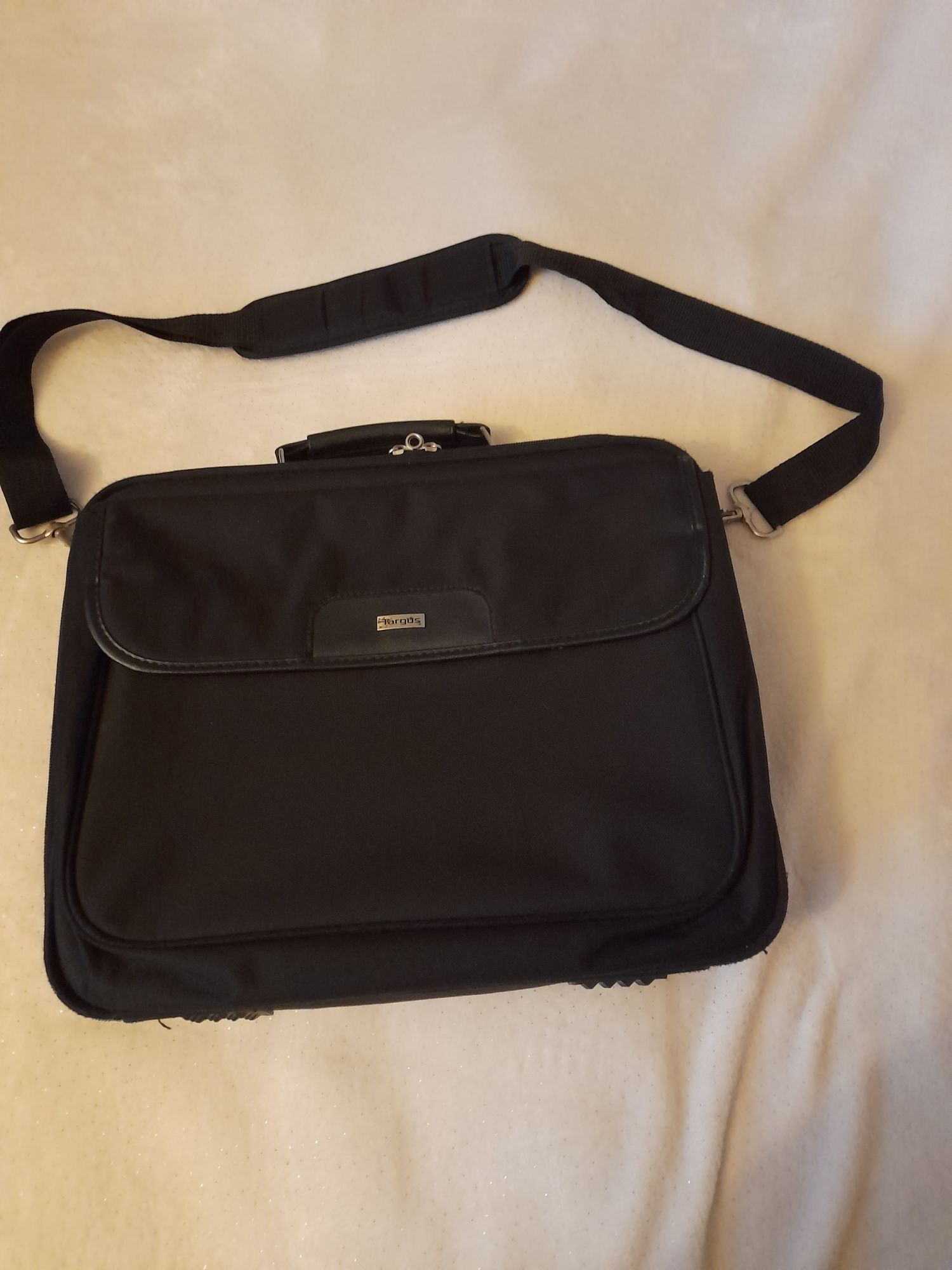 Torba na laptopa 40x32 cm Targus