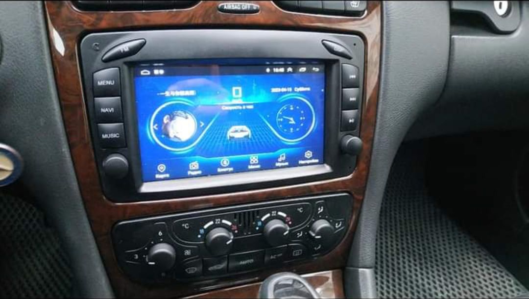 Rádio Android 13 com GPS Mercedes W203/W209 (Novo)