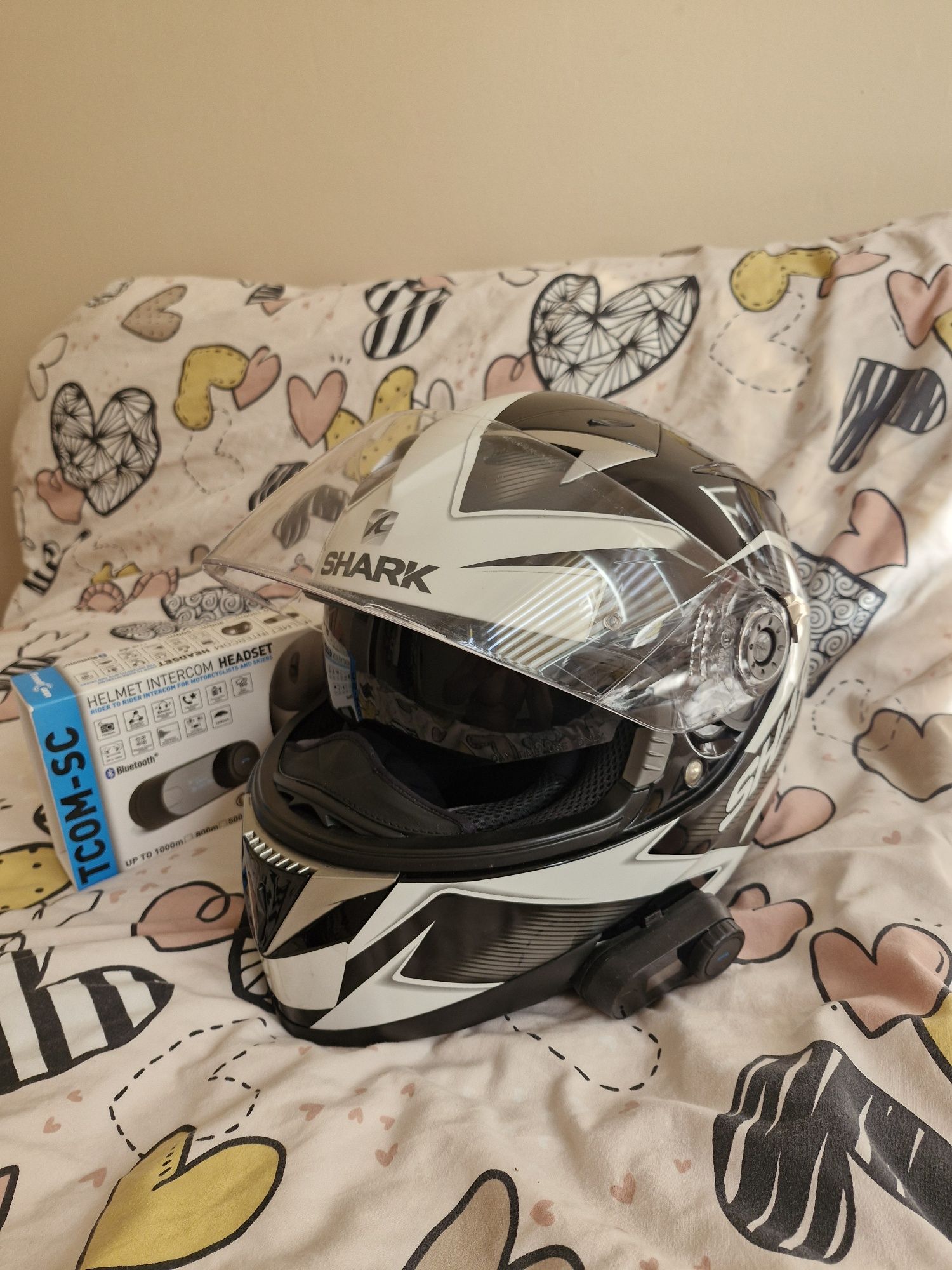 Kask motocyklowy marki Shark S900