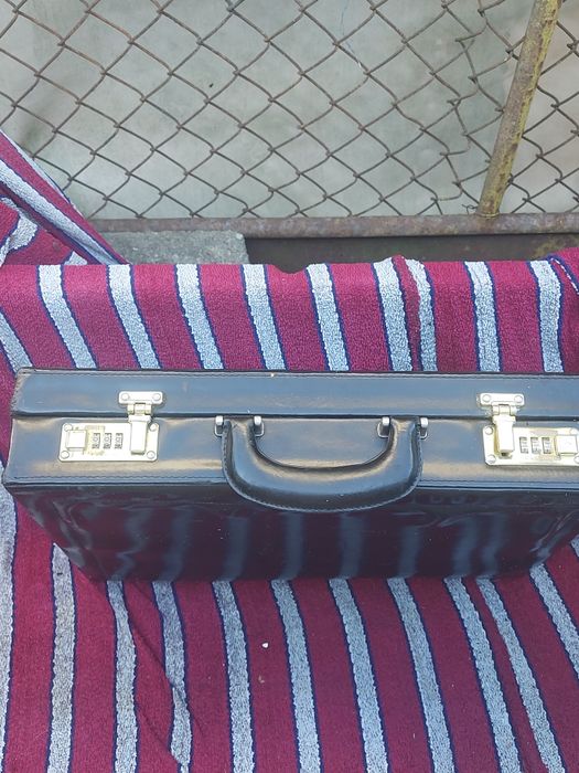 Stara Walizka neseser na szyfr czarny męski