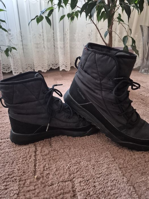 Сапоги жіночі ADIDAS 40 р. легкі та спортивні в гарному с