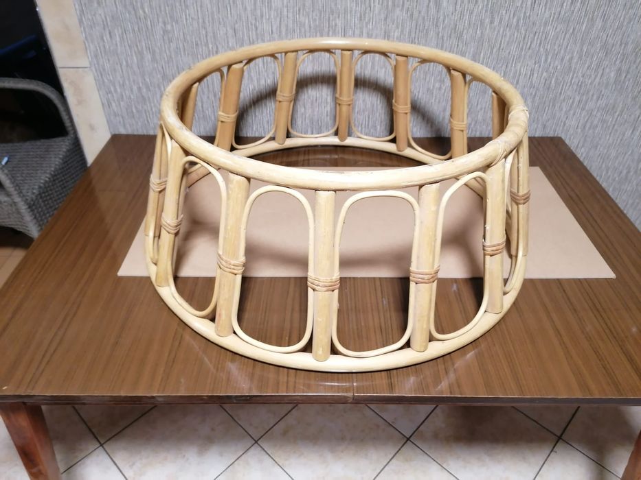 Podstawa pod stolik z bambusa