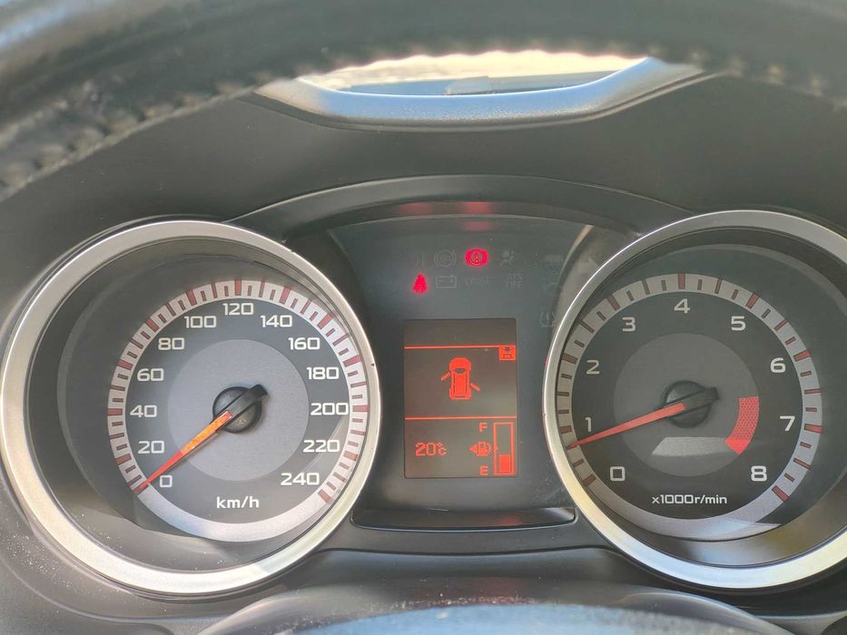 Mitsubishi Lancer Invite 1.5