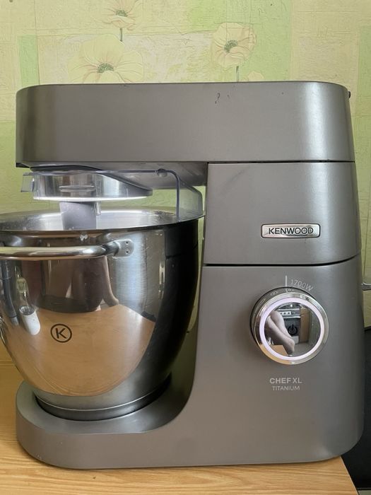 Кухонна машина Kenwood KVL 8300