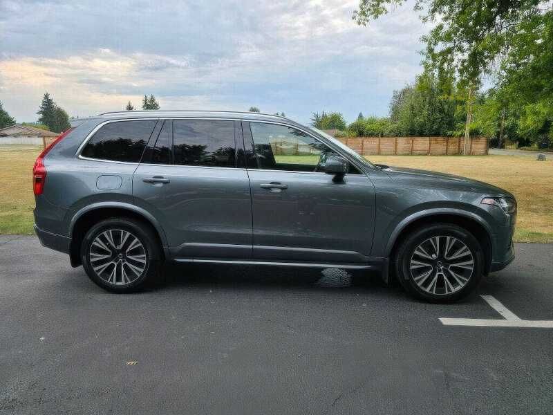 2020 Volvo XC90 T5 Momentum