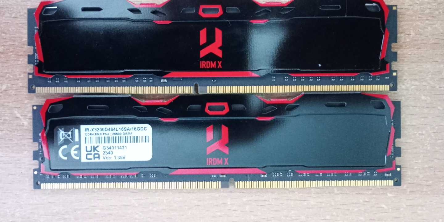 GOODRAM irdm X DDR4 2x8Gb