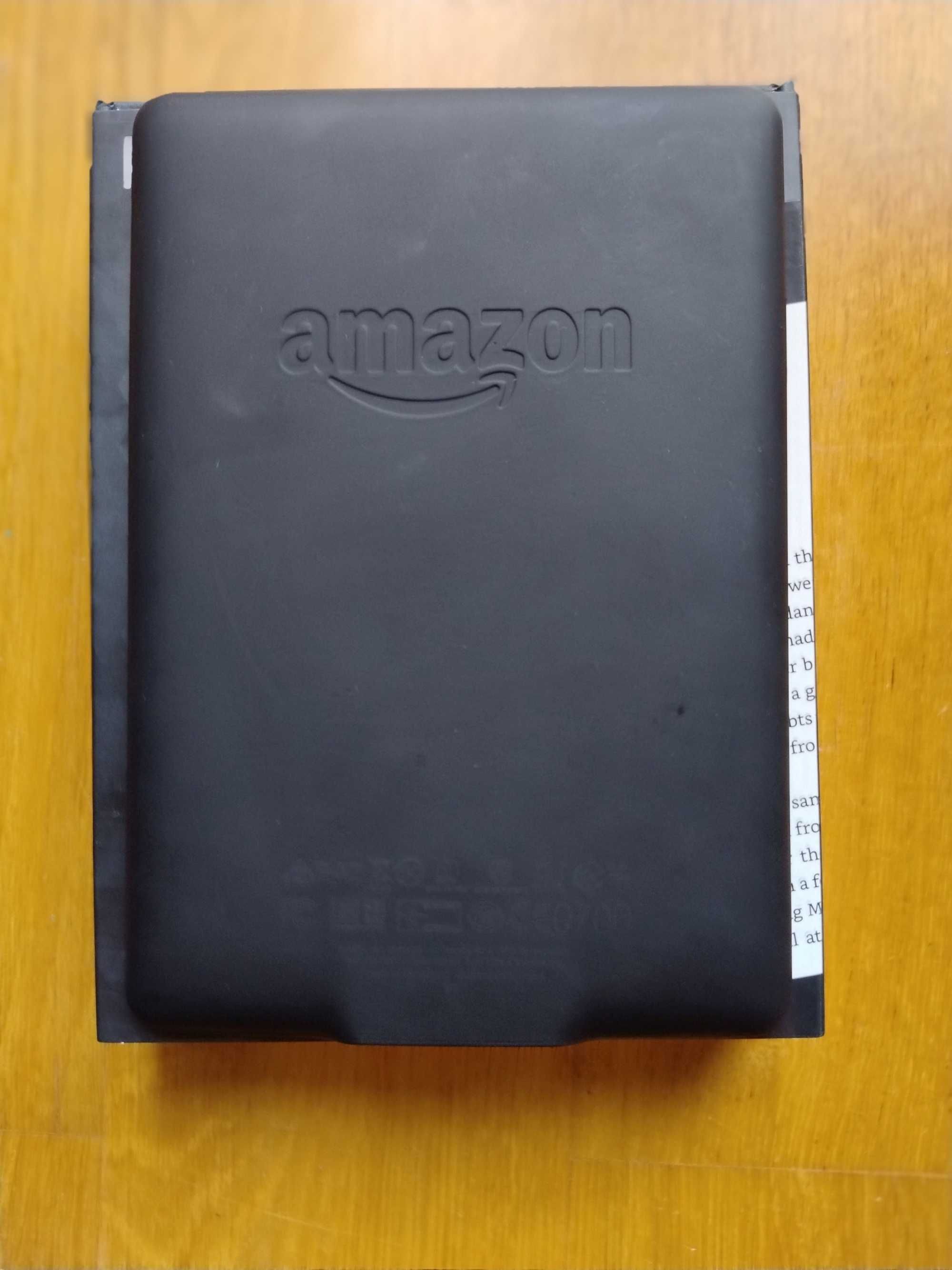 Czytnik Amazon Kindle Paperwhite 7 generacji.