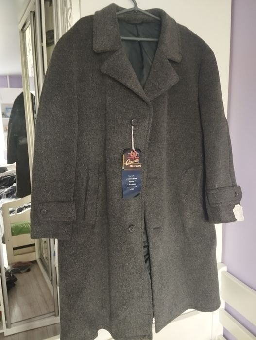 Продам пальто 100 шерсть Шотландия