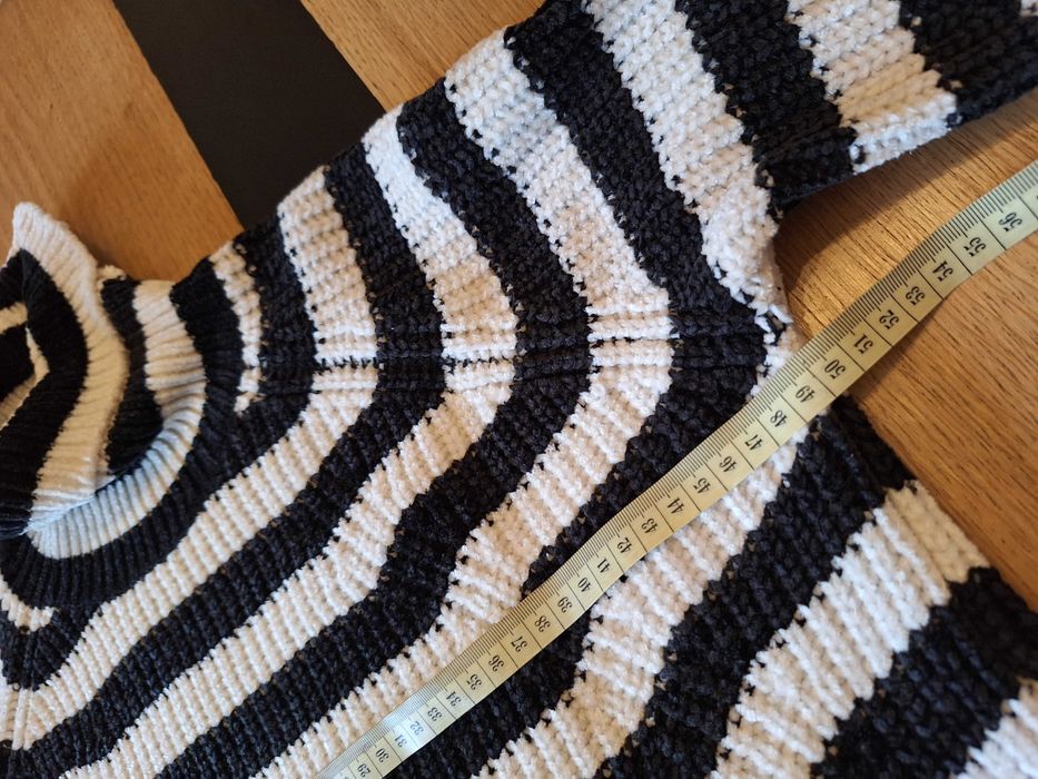 Golf czarno biały roz 38