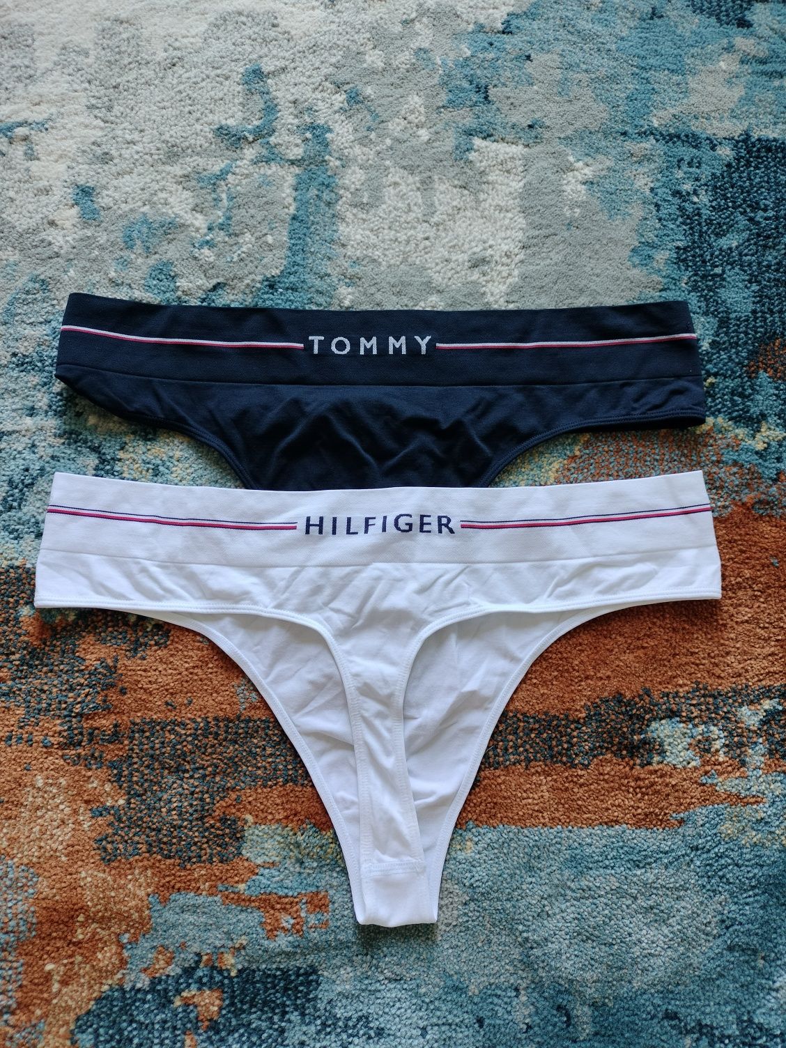 Stringi Tommy Hilfiger