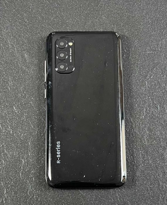 Smartfon R series 16 GB pamięci ROM/128 GB SD 9.0 Dual Sim czarny