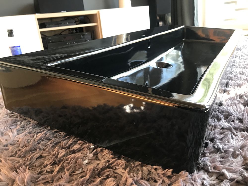Umywalka nablatowa wisząca Duravit Vero 120x47 czarna szlif