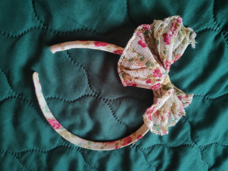 Opaska na włosy dziewczynka kokarda