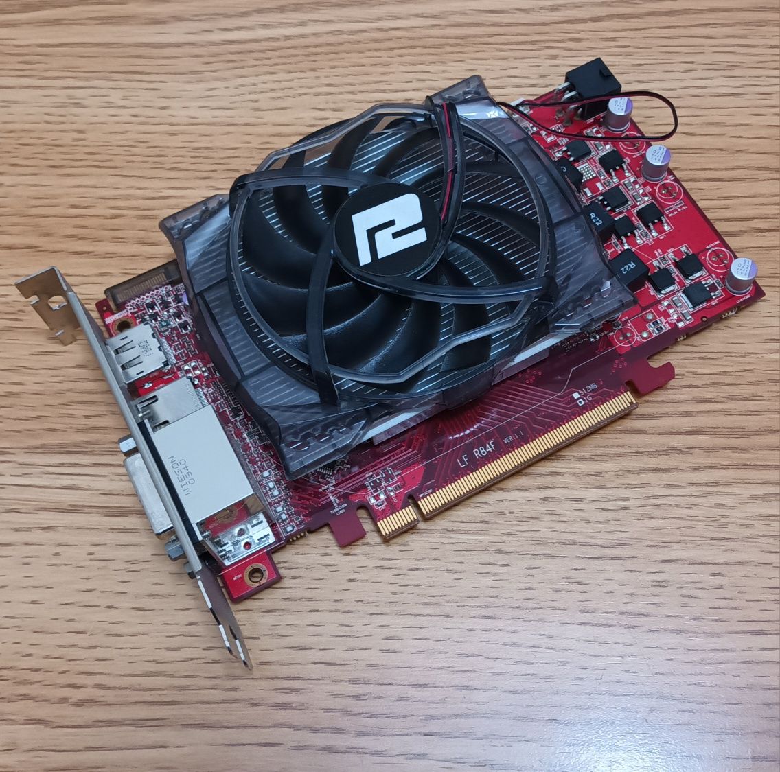 Placa gráfica Powercolor Radeon 5750HD com 1 Gb de DDR5