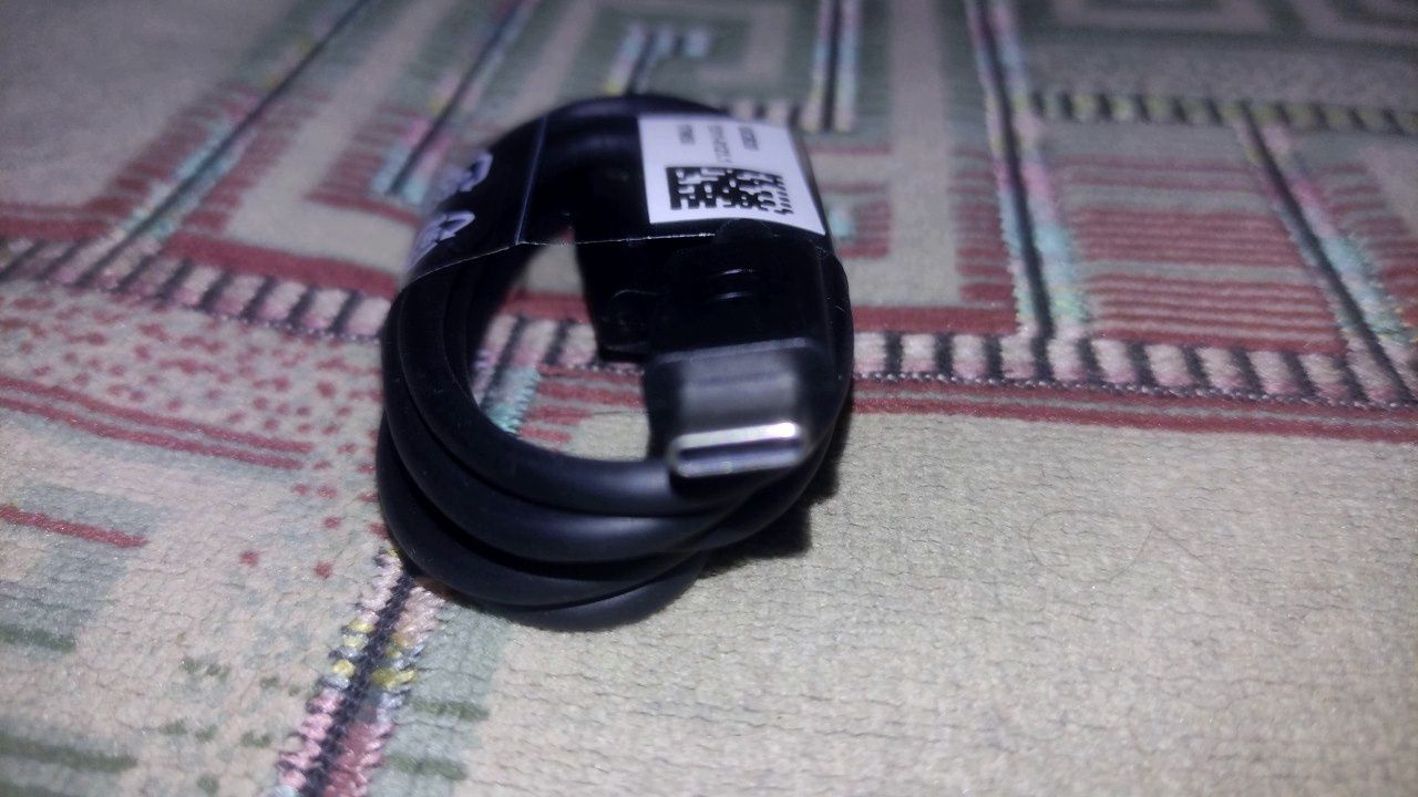 Оригинальное зарядное устройство Sony UCH12 Quick Charger 3.0