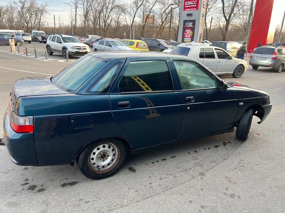 Продам ваз 21104