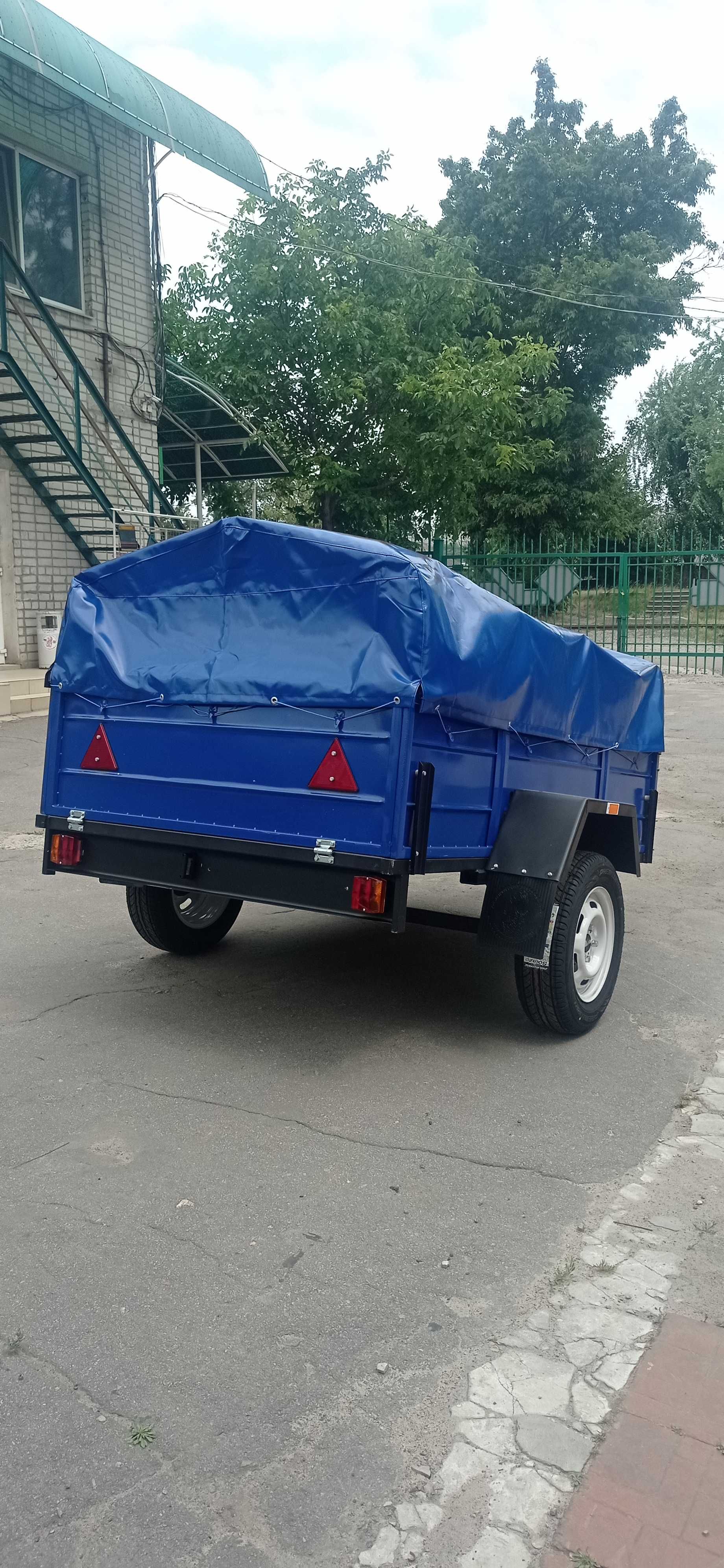 Легковий/ автомобільний причіп/2000х1300/купити,завод,доставка!