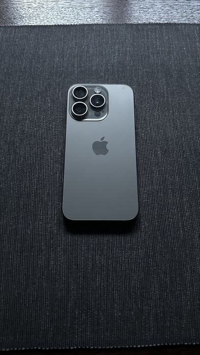 Iphone 15 pro 256gb natural titanium