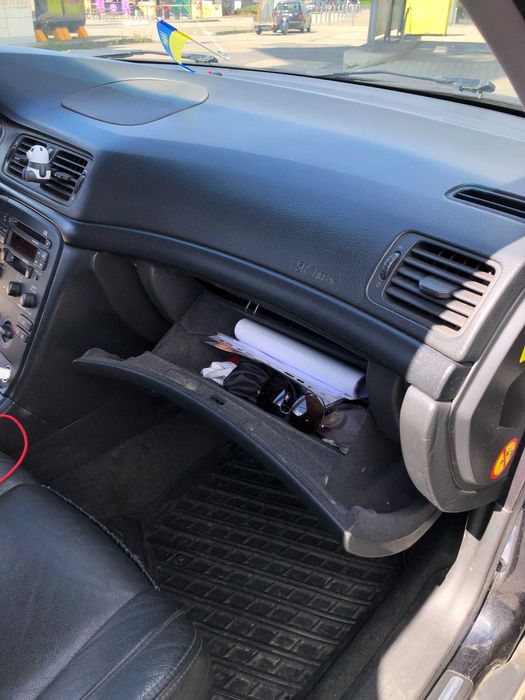 VOLVO S80 2004 рік автомобіль