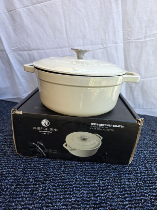 Чавунна каструля Chef Cuisine, 24см Нова

Преміальний посуд з Єв