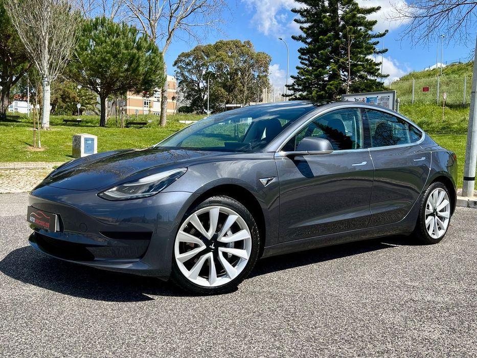 Tesla Model 3 Standard Range Plus RWD