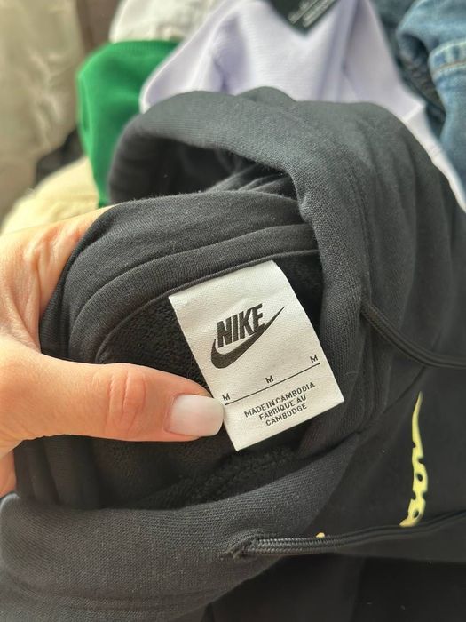 Худі, світшот,кофта nike
розмір:
М/38