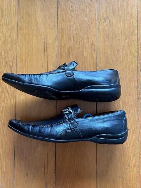 Sapatos - Marca Cohibas - Cor preta Tamanho 42