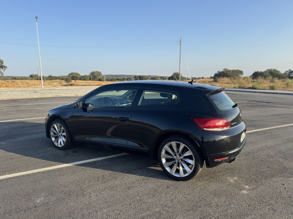 Volkswagen Scirocco 2.0 TDI Nacional 2 registos